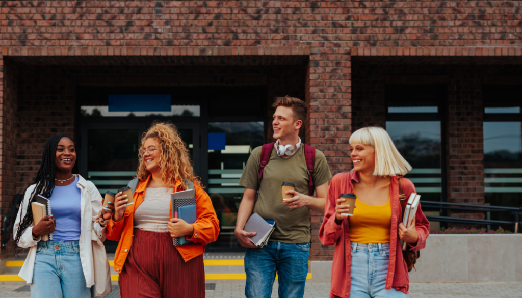 des étudiants à Supformation